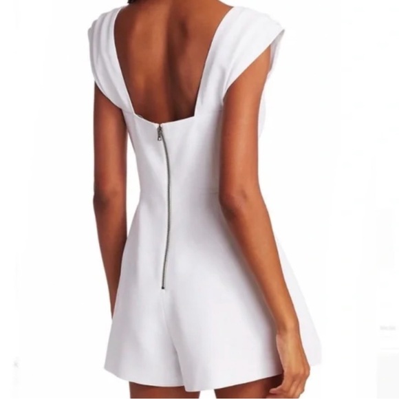 Alice + Olivia Iman Cap-Sleeve
Sweetheart Romper NWOT - Picture 2 of 6